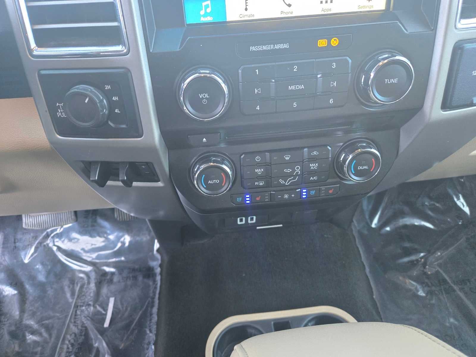 2017 Ford Super Duty F-250 SRW Lariat