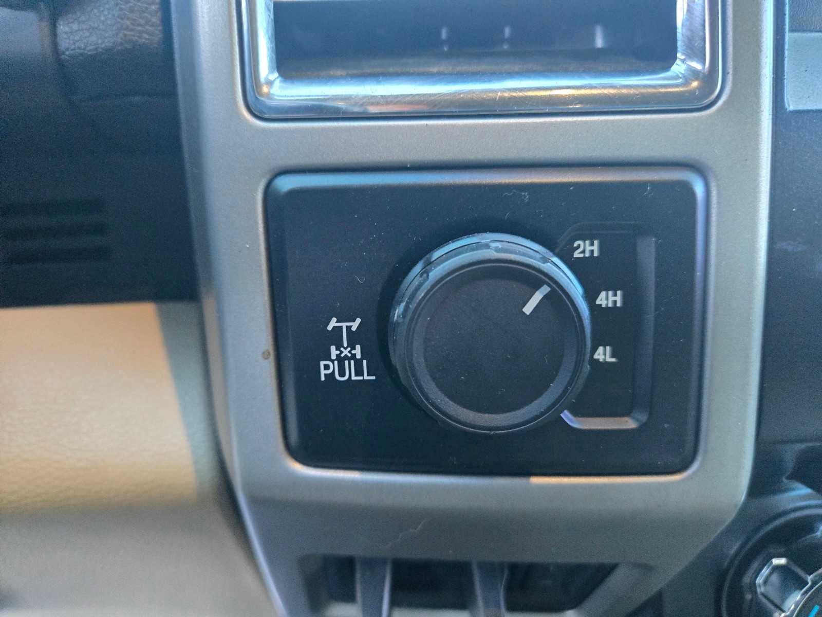 2017 Ford Super Duty F-250 SRW Lariat