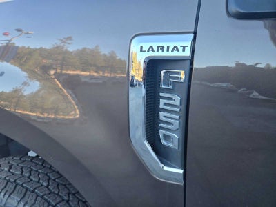 2017 Ford Super Duty F-250 SRW Lariat