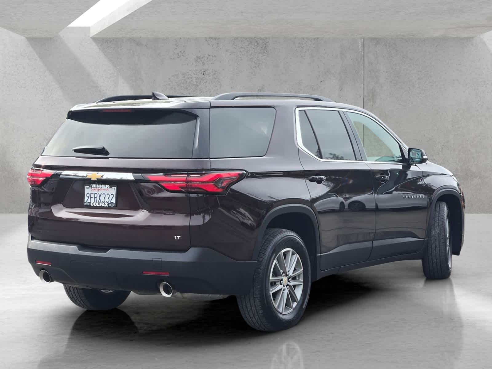 2023 Chevrolet Traverse LT Leather