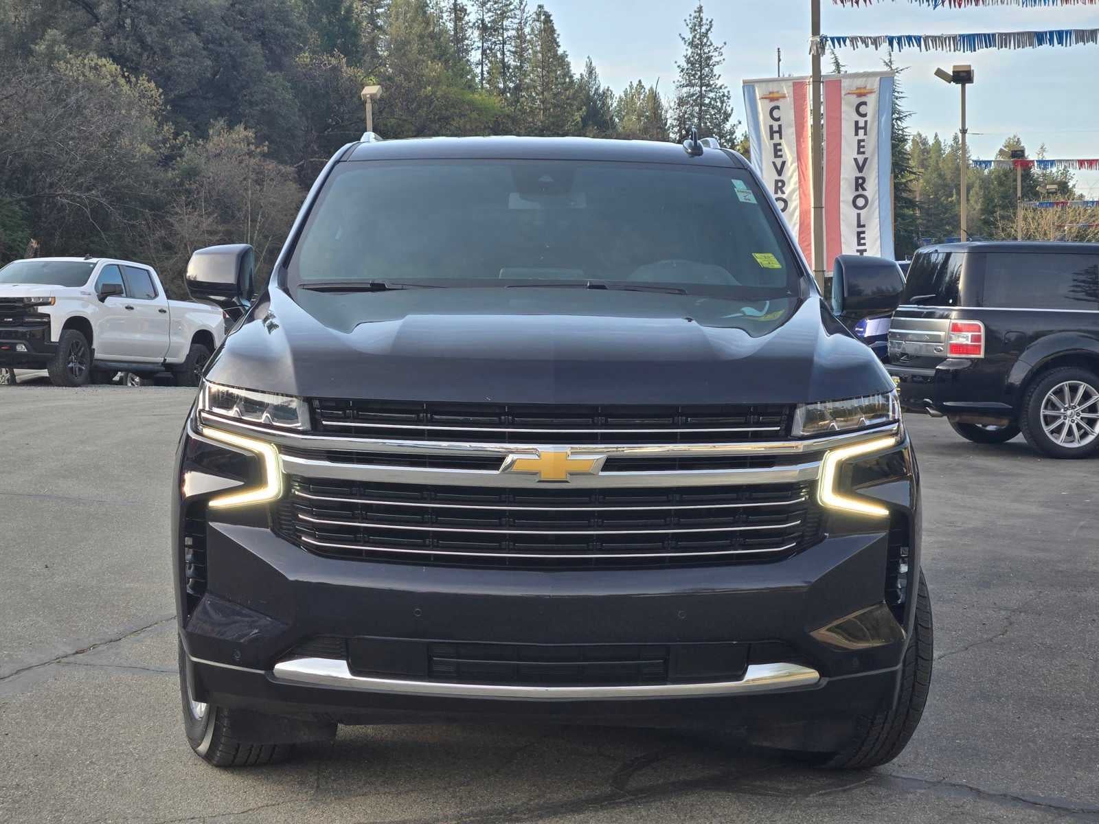 2024 Chevrolet Suburban LT