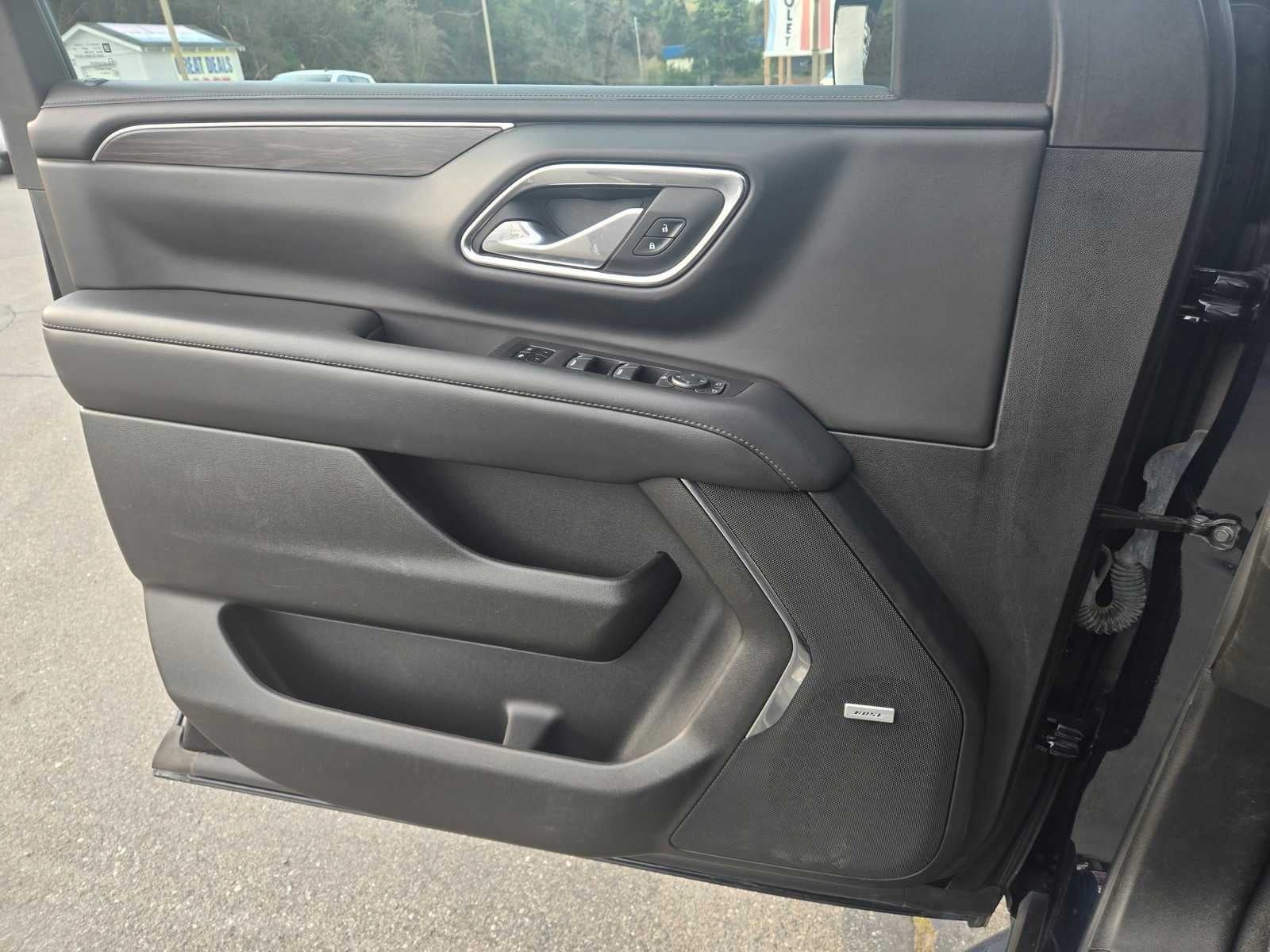 2024 Chevrolet Suburban LT