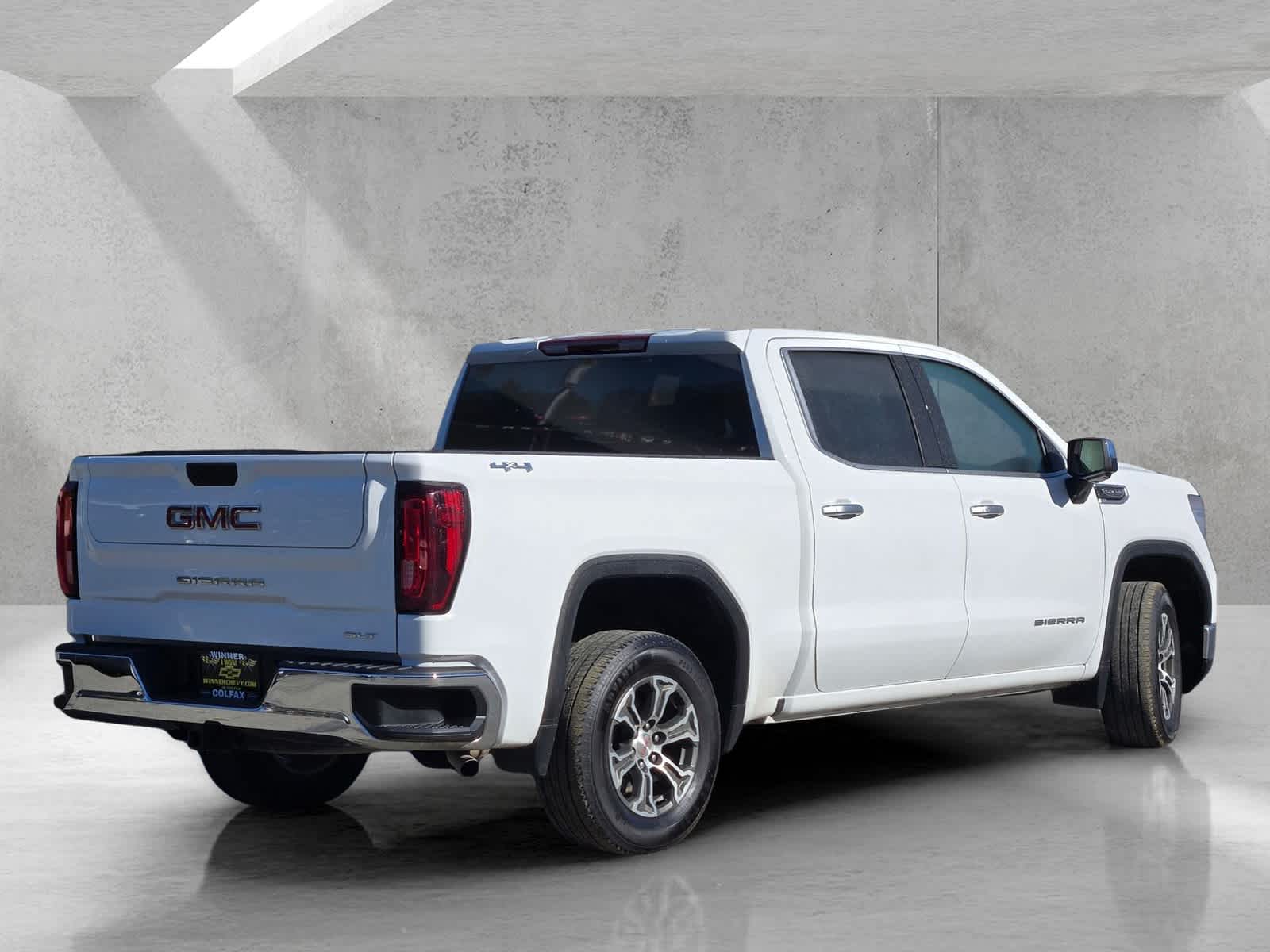 2024 GMC Sierra 1500 SLT