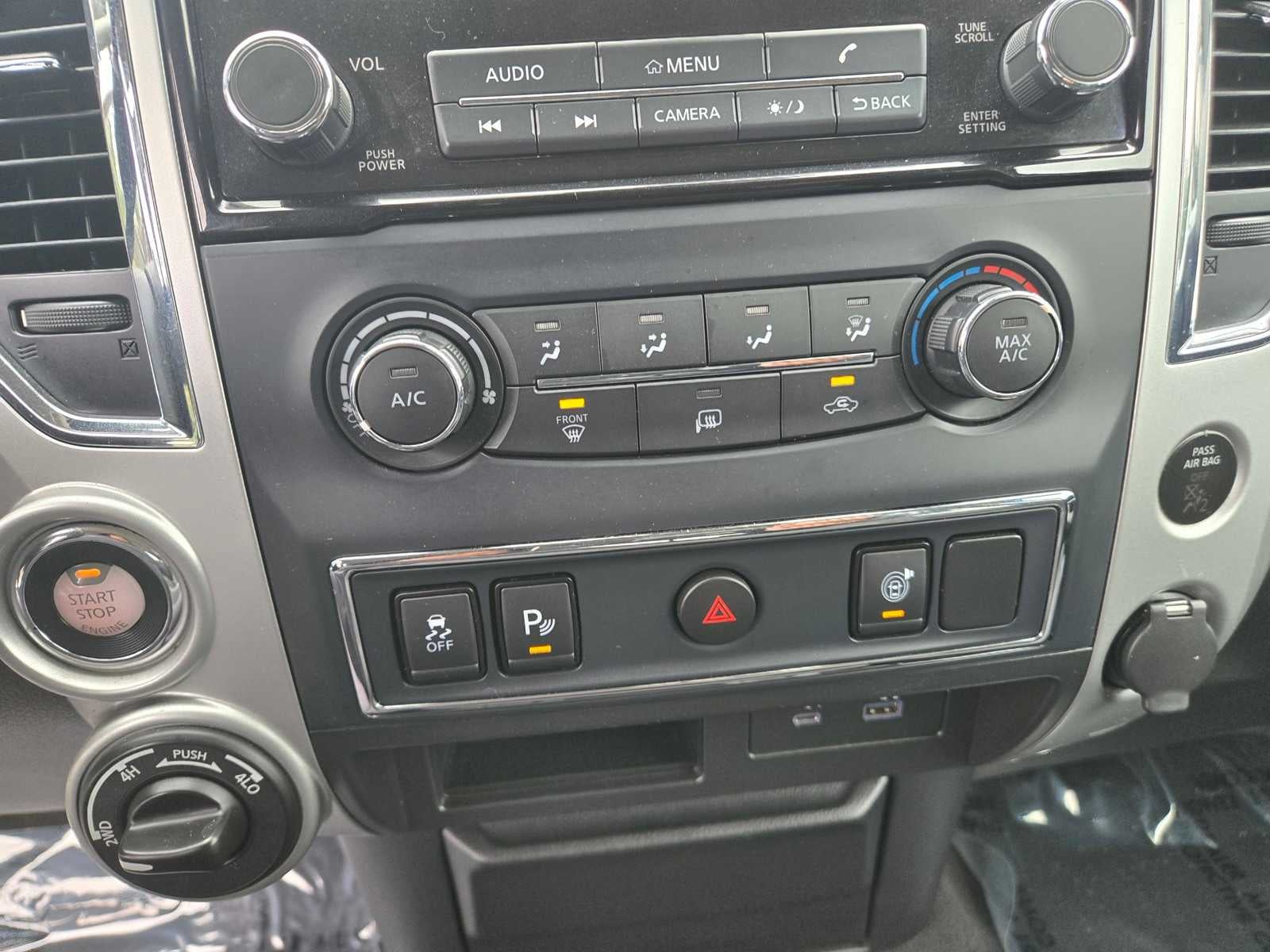 2021 Nissan Titan SV