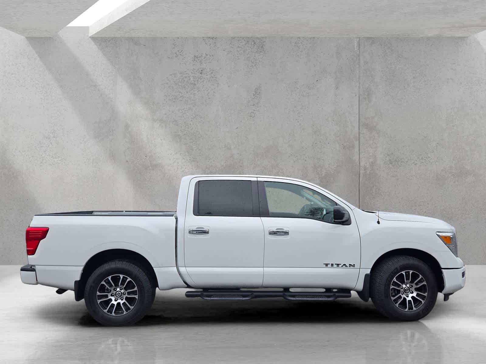 2021 Nissan Titan SV