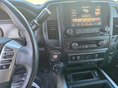 2023 Nissan Titan SV