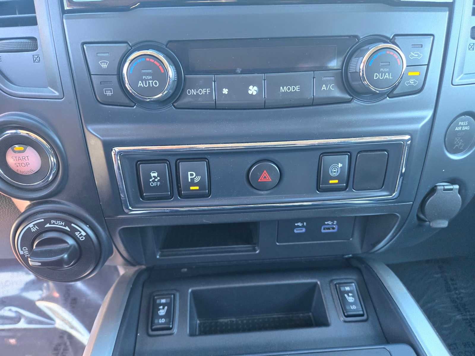 2023 Nissan Titan SV