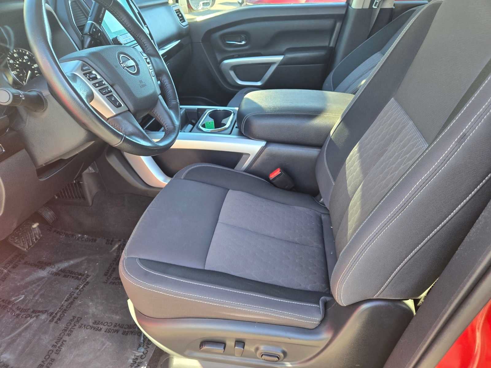 2023 Nissan Titan SV