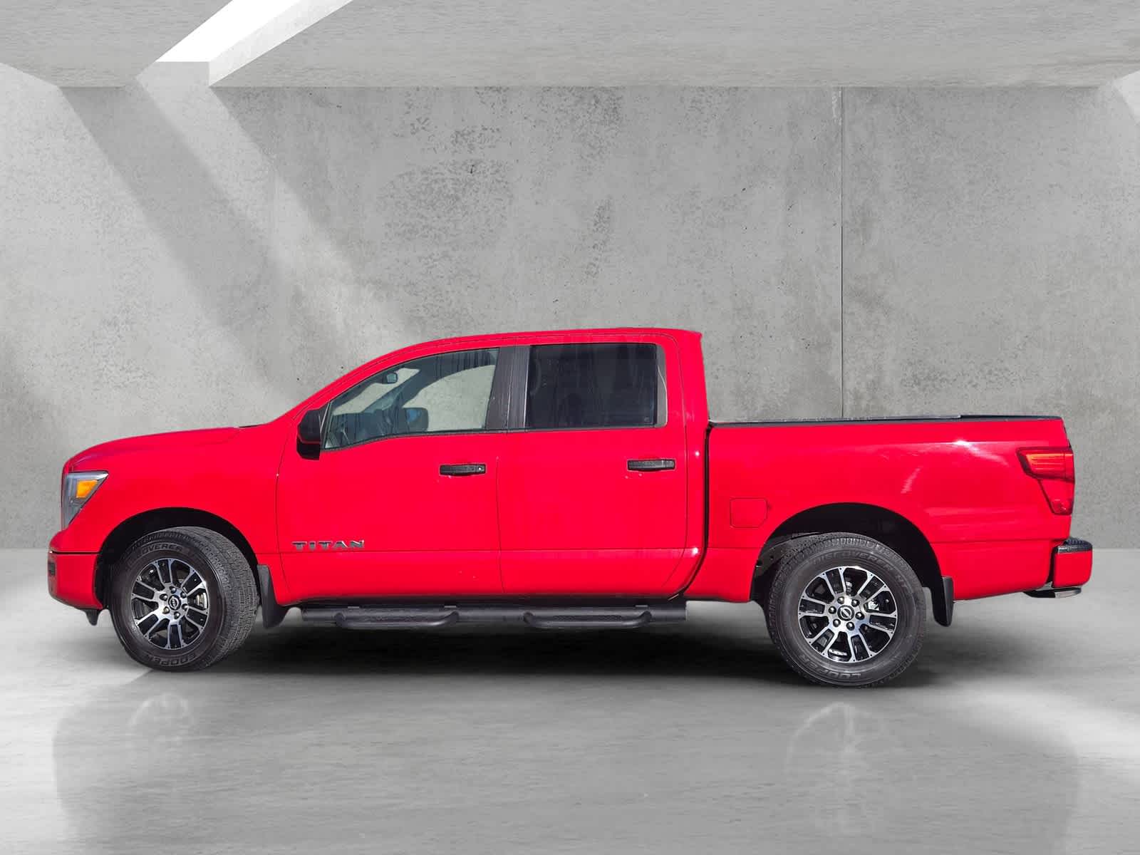 2023 Nissan Titan SV