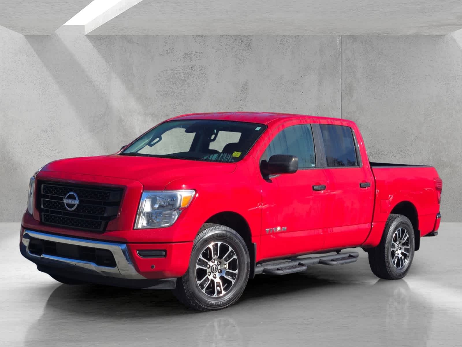 2023 Nissan Titan SV