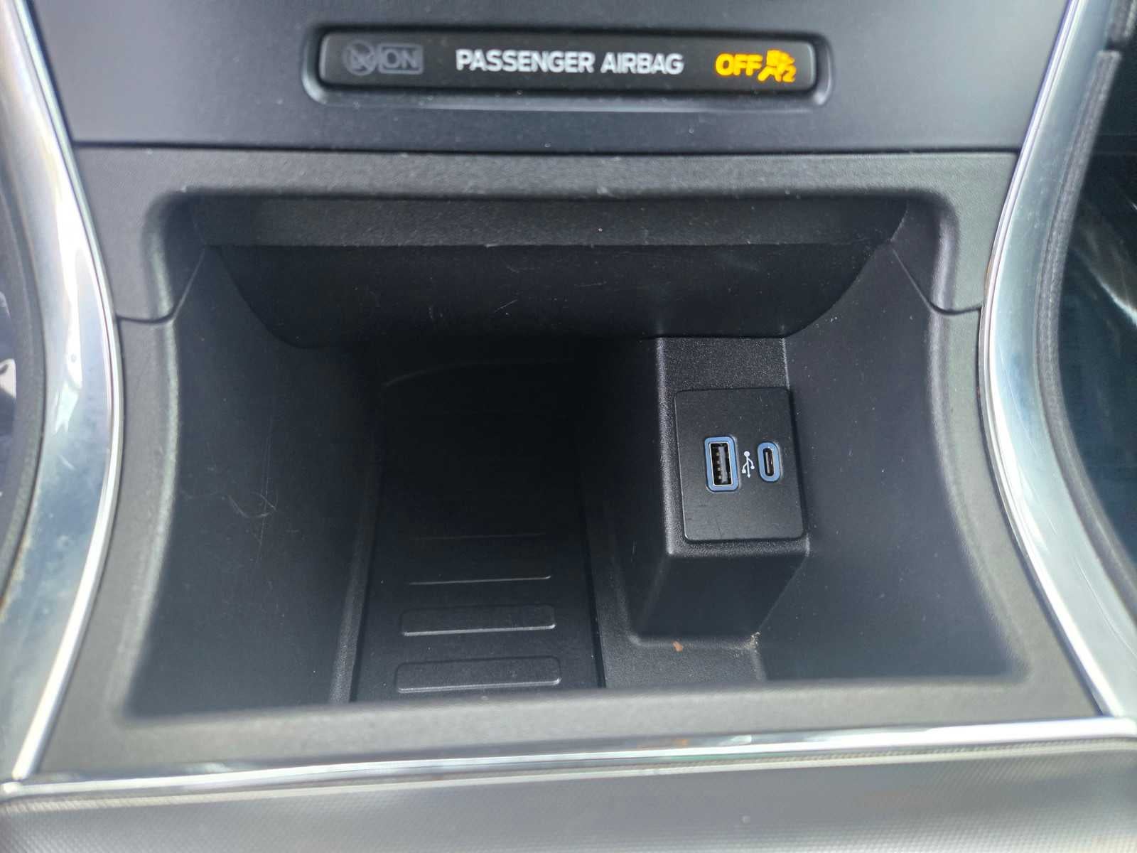 2023 Ford Edge Titanium - Photo 18