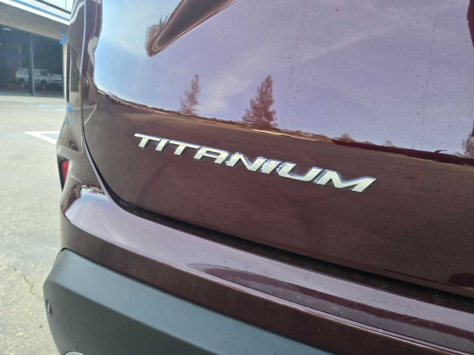 2023 Ford Edge Titanium