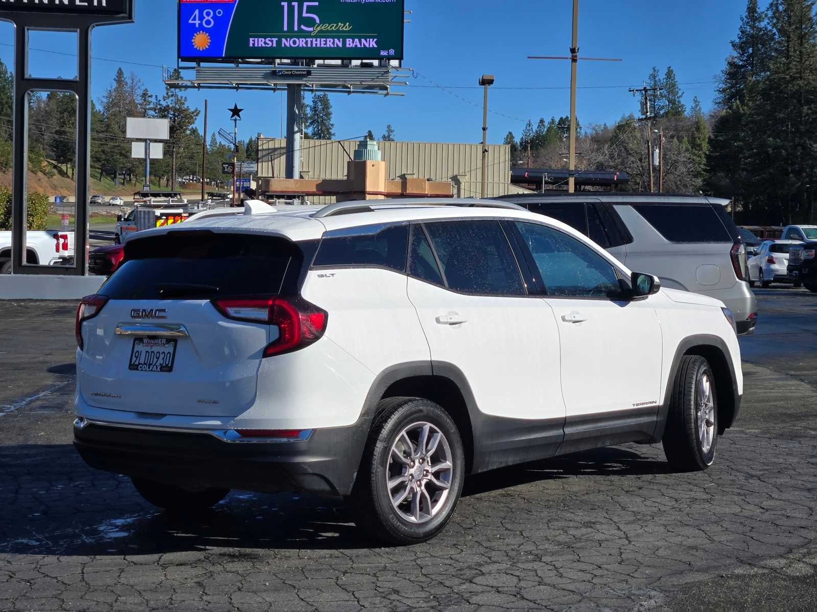 2024 GMC Terrain SLT