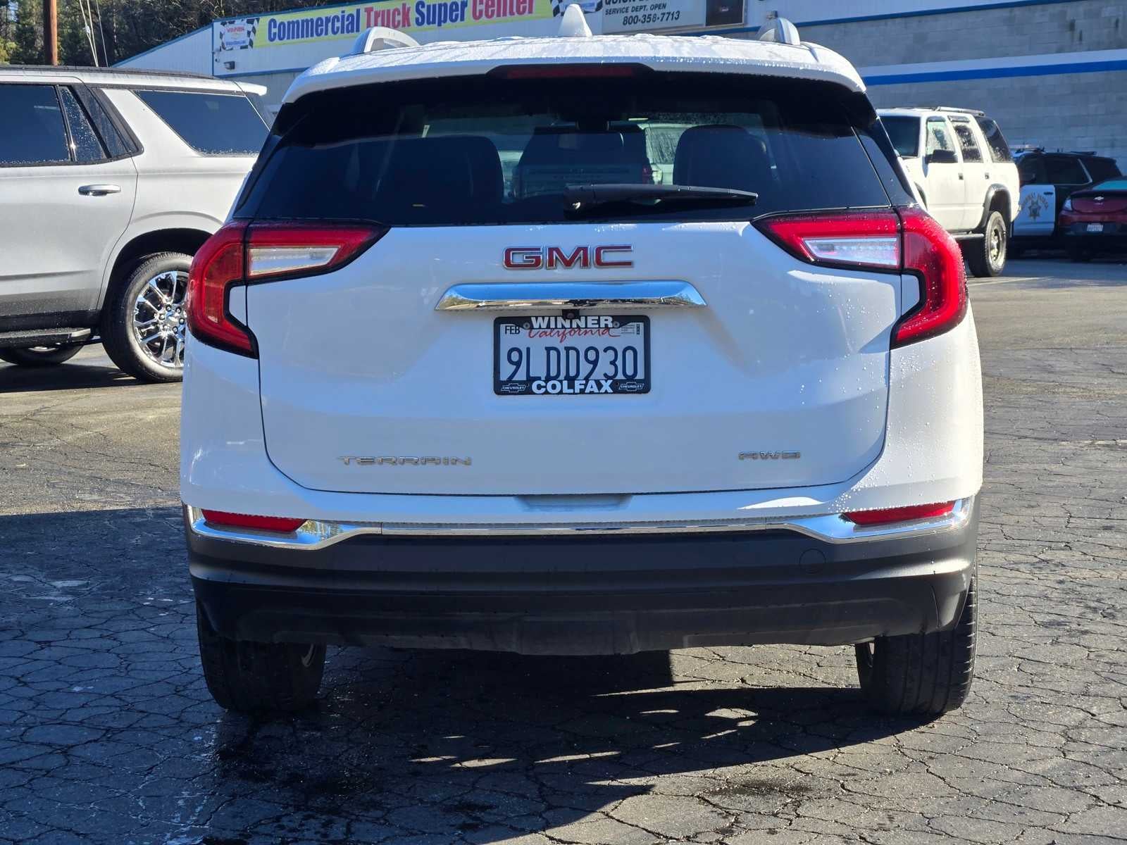 2024 GMC Terrain SLT