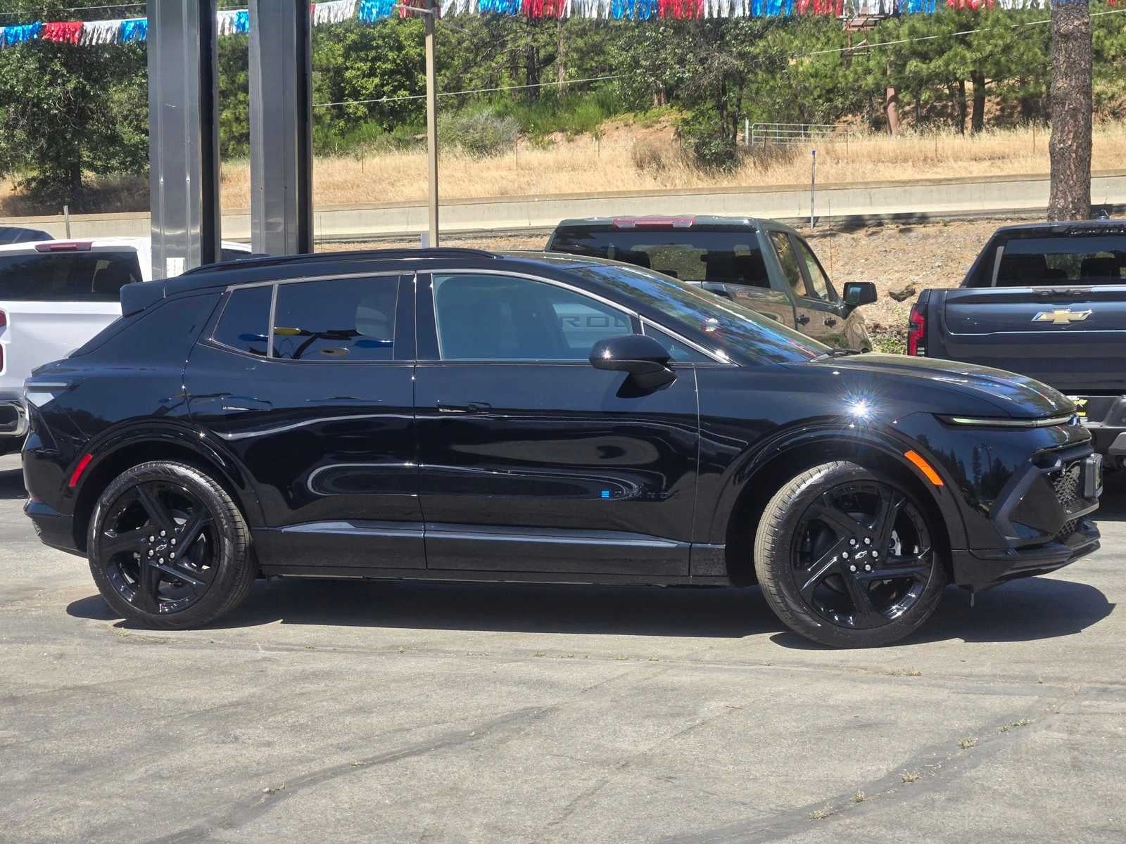 2025 Chevrolet Equinox EV RS