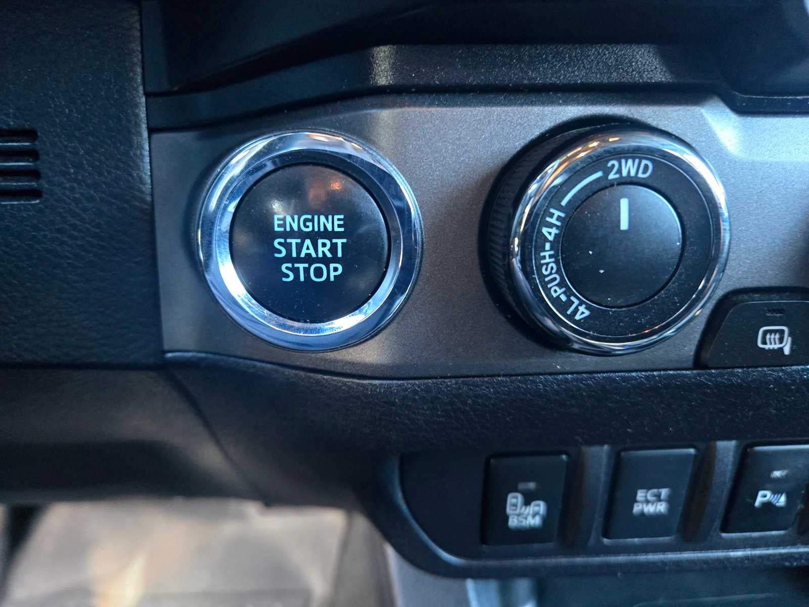 2019 Toyota Tacoma 4WD SR5