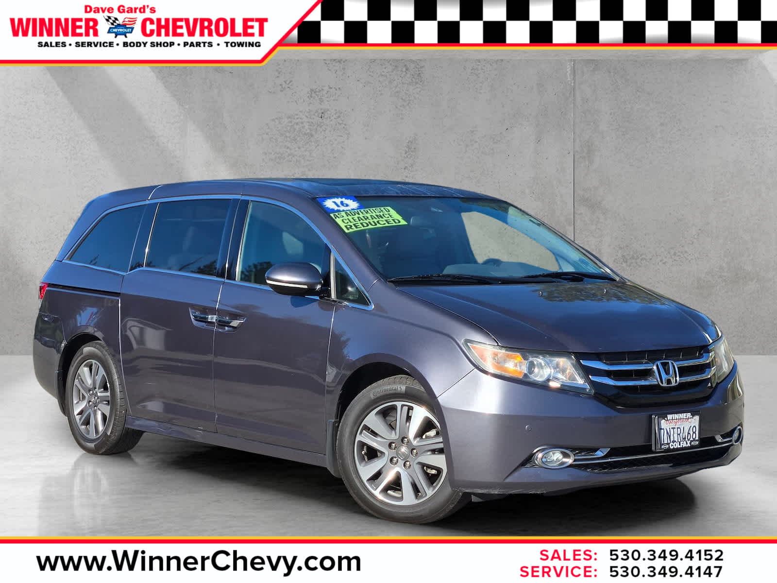 2016 Honda Odyssey Touring's photo