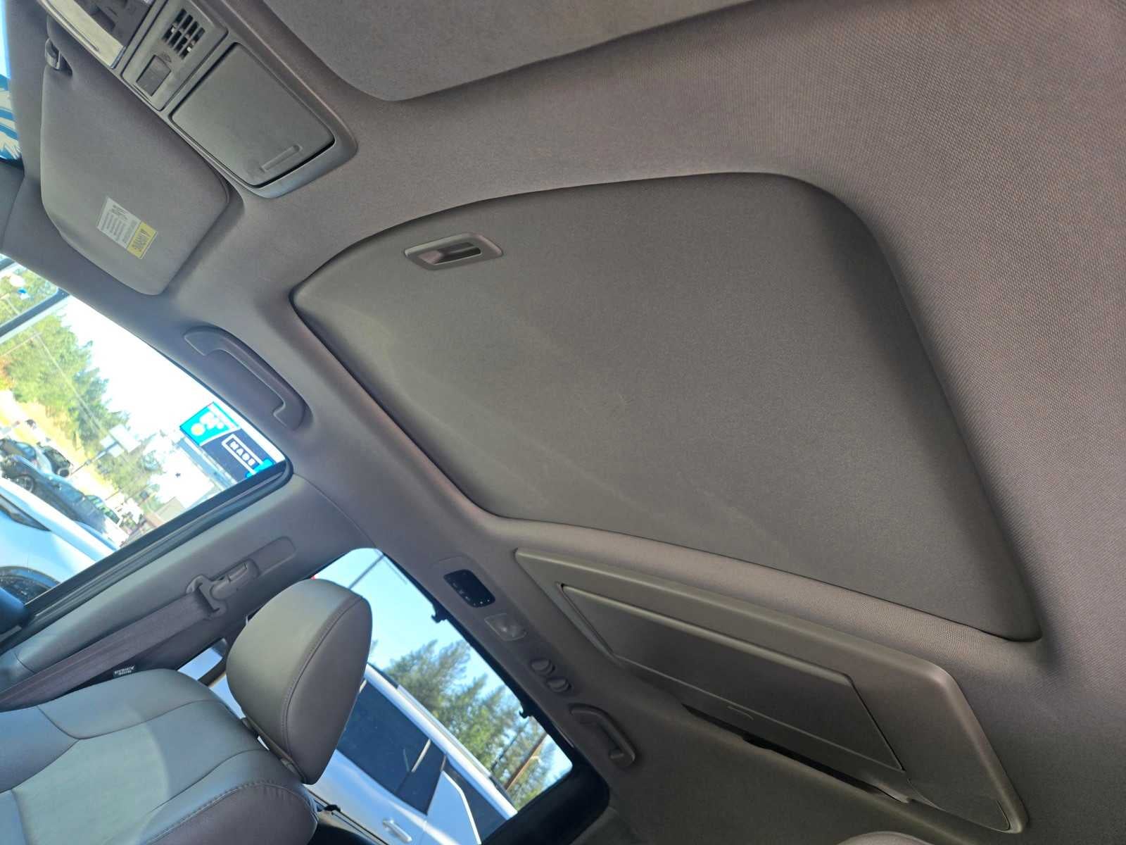 2016 Honda Odyssey Touring - Photo 16