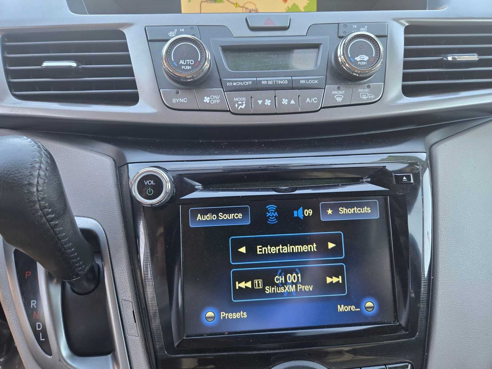 2016 Honda Odyssey Touring - Photo 19