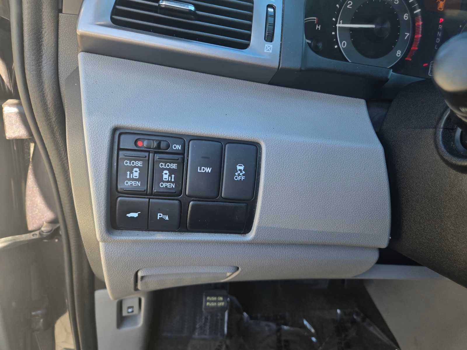 2016 Honda Odyssey Touring - Photo 24