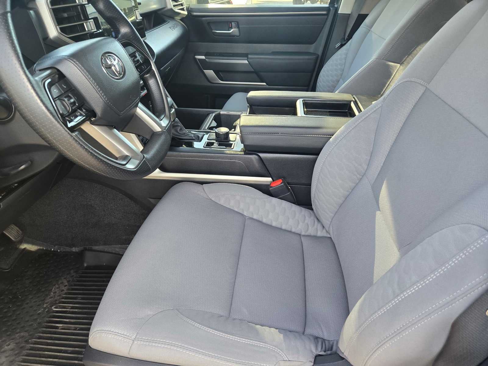 2024 Toyota Tundra 4WD SR5
