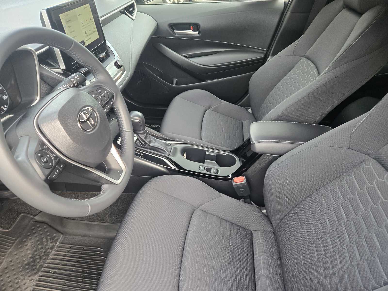 2024 Toyota Corolla Hatchback SE