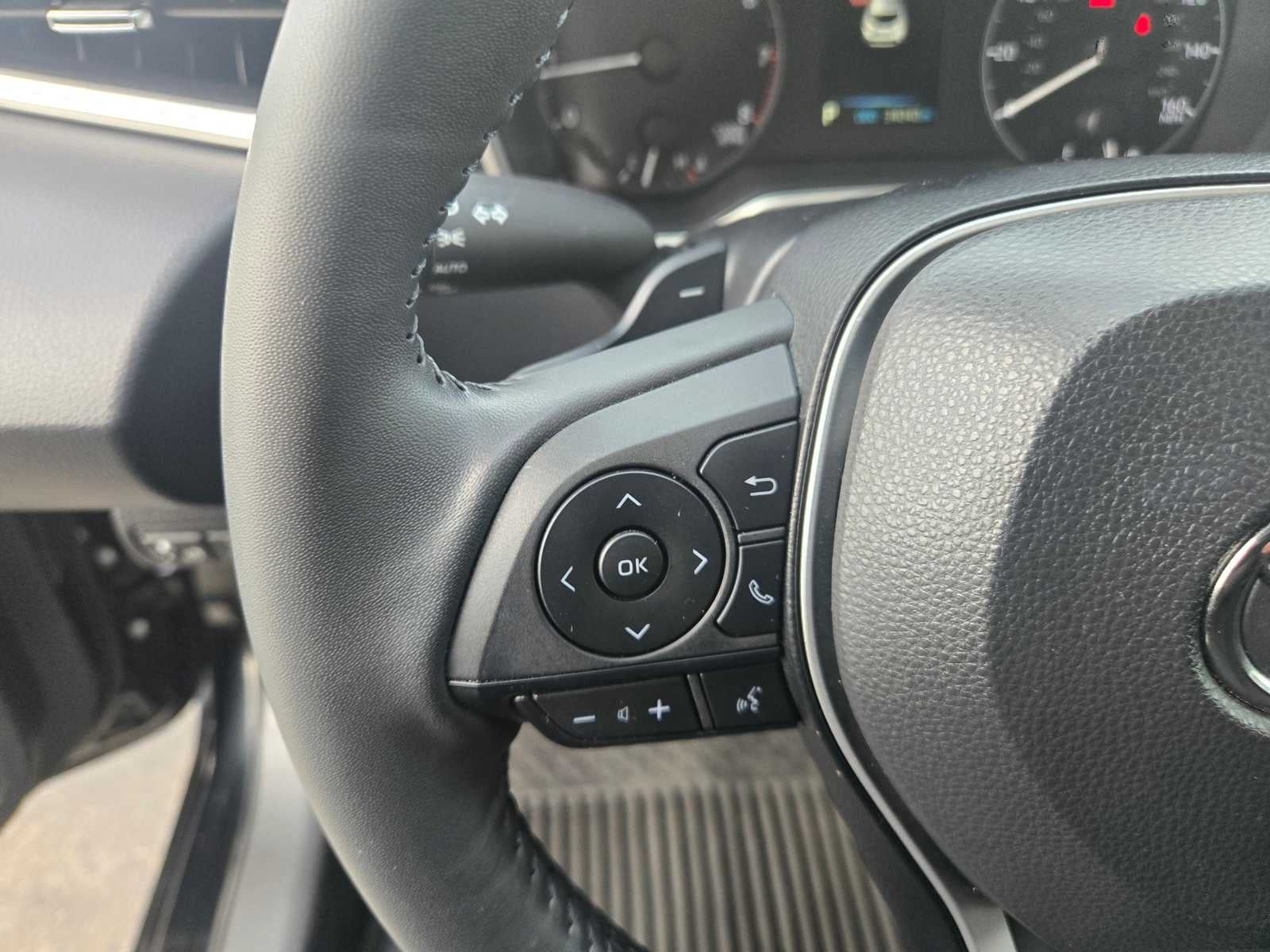 2024 Toyota Corolla Hatchback SE