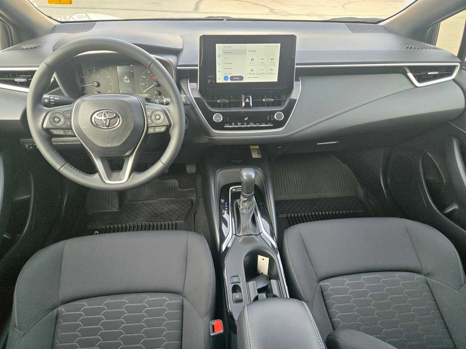 2024 Toyota Corolla Hatchback SE